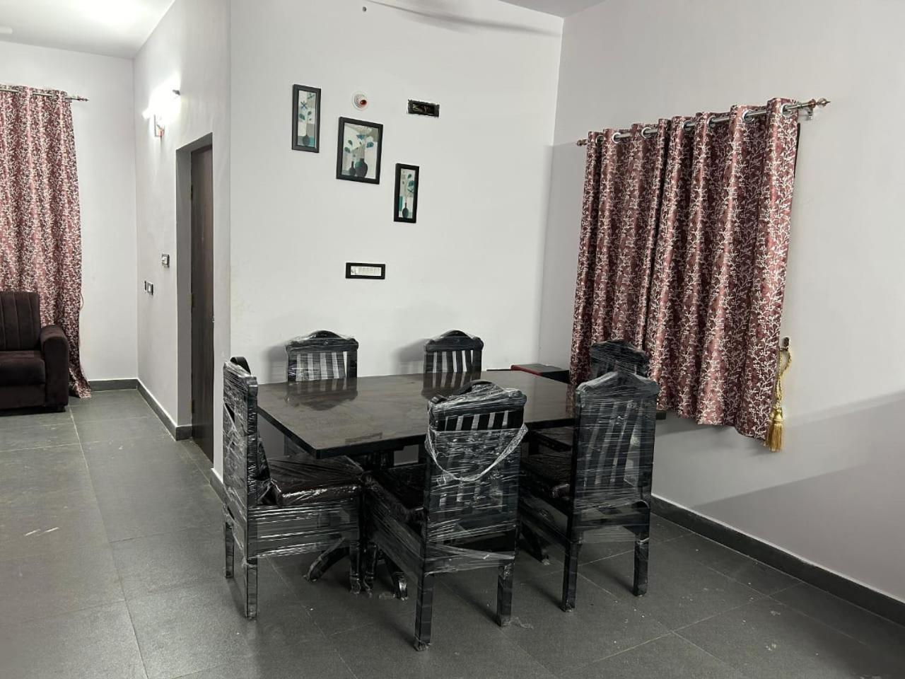 Hidden Garden Farmhouse Hotel Pargi ภายนอก รูปภาพ